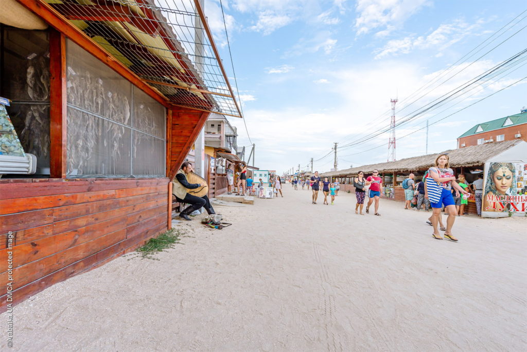 Стометровка в Счастливцево