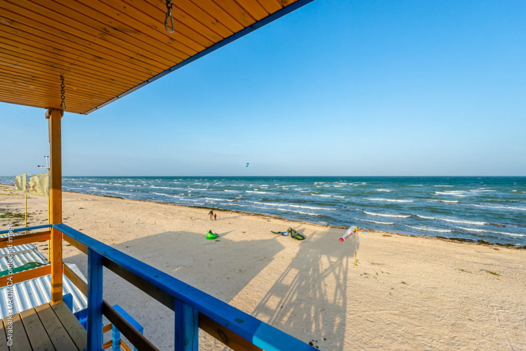 Пляж «Чайка-2» и зона тренировок серфингистов